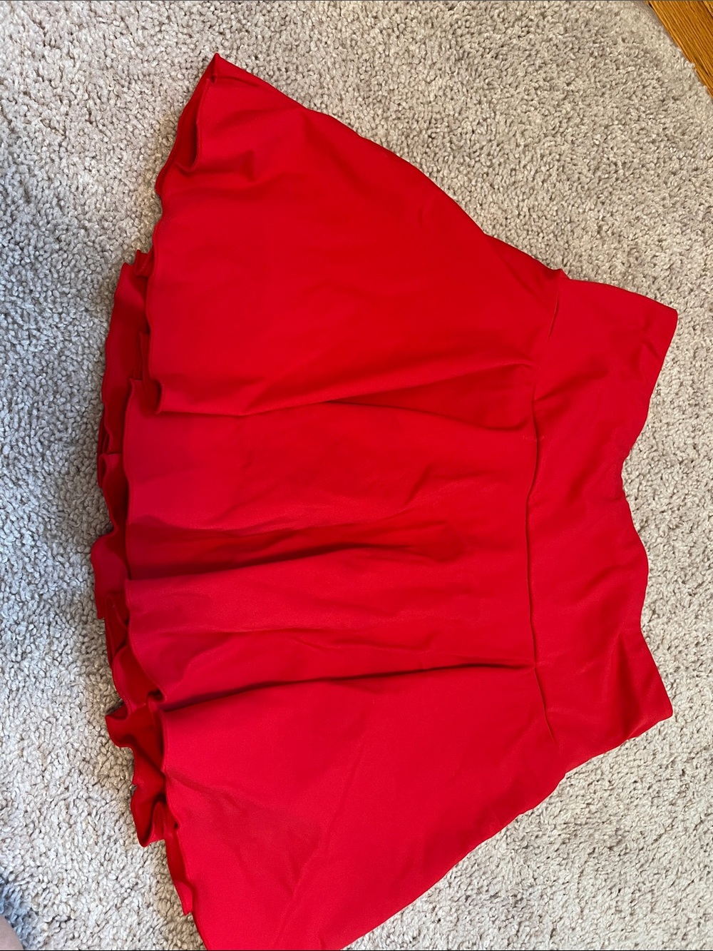 Halara Red athletic skirt - Picture 2 of 5